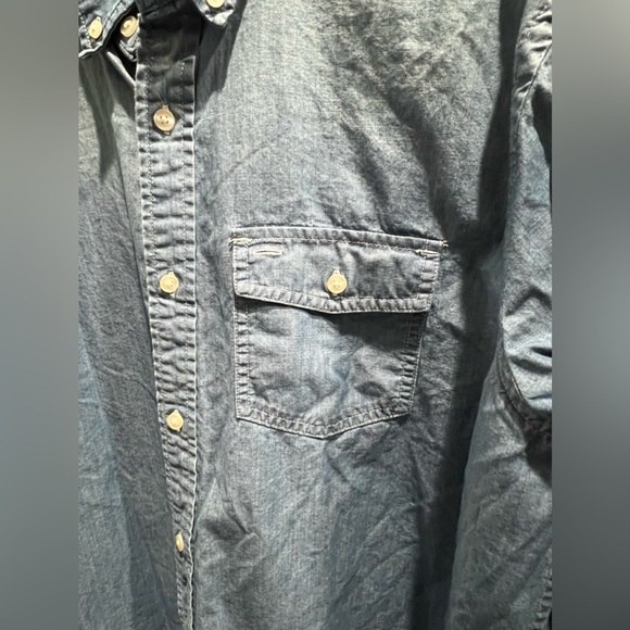 American Eagle Outfitters Men’s Button Down Denim Shirt Size Large Athletic Fit - Picture 3 of 10